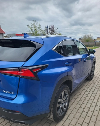 Lexus NX cena 130000 przebieg: 111450, rok produkcji 2017 z Iława małe 211